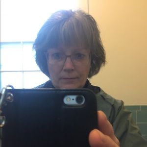 Meet your Posher, Lorrie